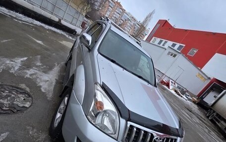 Toyota Land Cruiser Prado 120 рестайлинг, 2004 год, 1 600 000 рублей, 24 фотография