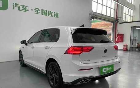 Volkswagen Golf VIII, 2023 год, 2 380 000 рублей, 5 фотография