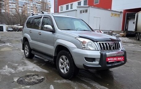 Toyota Land Cruiser Prado 120 рестайлинг, 2004 год, 1 600 000 рублей, 31 фотография