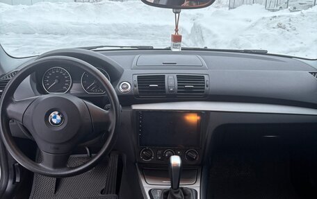 BMW 1 серия, 2011 год, 850 000 рублей, 2 фотография