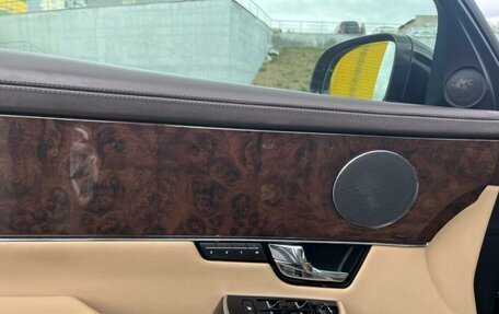 Jaguar XJ IV (X351), 2011 год, 1 700 000 рублей, 13 фотография