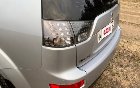 Mitsubishi Outlander III рестайлинг 3, 2008 год, 700 000 рублей, 18 фотография