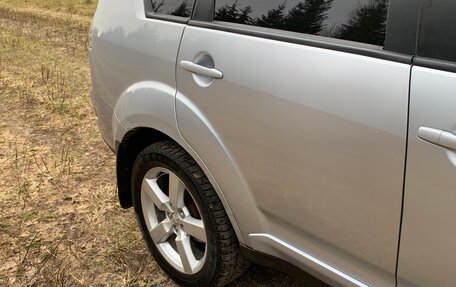 Mitsubishi Outlander III рестайлинг 3, 2008 год, 700 000 рублей, 26 фотография