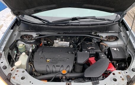 Mitsubishi Outlander III рестайлинг 3, 2008 год, 700 000 рублей, 34 фотография