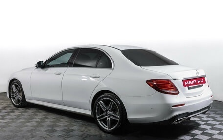 Mercedes-Benz E-Класс, 2020 год, 3 460 000 рублей, 7 фотография