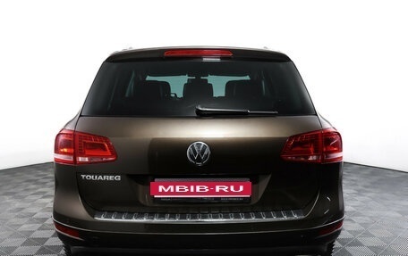 Volkswagen Touareg III, 2013 год, 2 349 000 рублей, 6 фотография