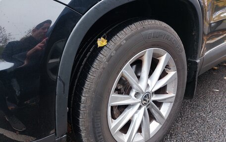 Volkswagen Tiguan I, 2011 год, 1 100 000 рублей, 4 фотография