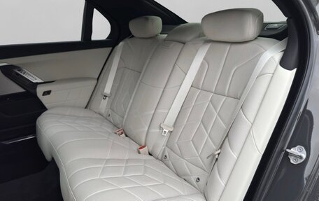 BMW 7 серия, 2025 год, 15 030 000 рублей, 9 фотография