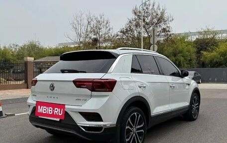 Volkswagen T-Roc I, 2022 год, 1 995 000 рублей, 7 фотография