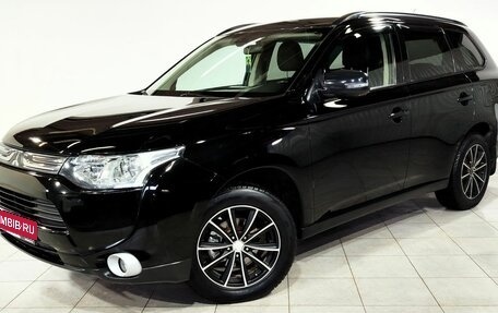 Mitsubishi Outlander III рестайлинг 3, 2013 год, 1 370 000 рублей, 1 фотография