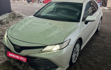 Toyota Camry, 2019 год, 2 530 000 рублей, 1 фотография