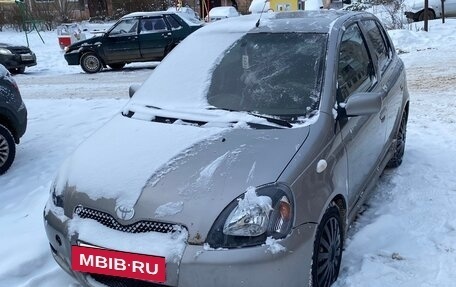 Toyota Yaris I рестайлинг, 2001 год, 270 000 рублей, 3 фотография