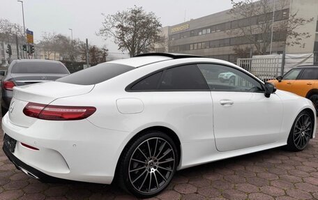 Mercedes-Benz E-Класс, 2019 год, 4 750 000 рублей, 2 фотография