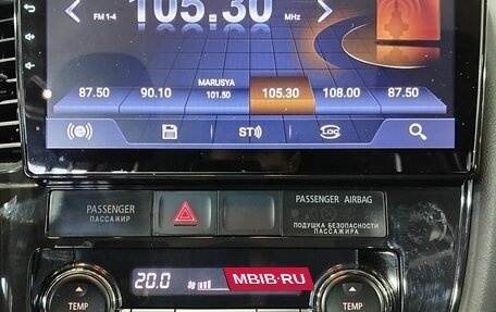 Mitsubishi Outlander III рестайлинг 3, 2013 год, 1 370 000 рублей, 11 фотография