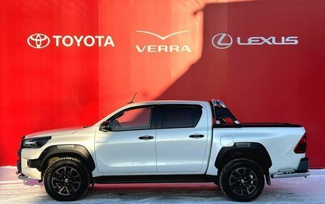 Toyota Hilux VIII, 2020 год, 5 630 000 рублей, 2 фотография