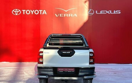 Toyota Hilux VIII, 2020 год, 5 630 000 рублей, 5 фотография