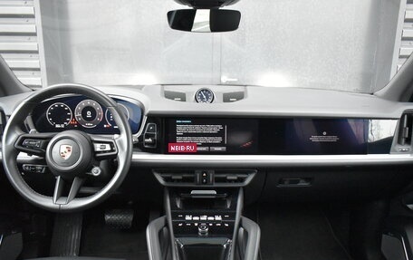 Porsche Cayenne III, 2024 год, 14 250 000 рублей, 17 фотография