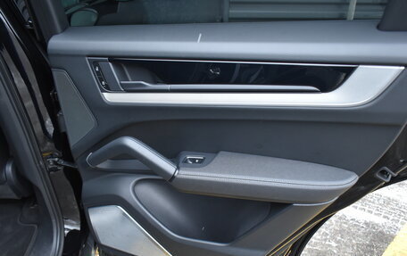 Porsche Cayenne III, 2024 год, 14 250 000 рублей, 26 фотография