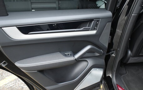 Porsche Cayenne III, 2024 год, 14 250 000 рублей, 25 фотография