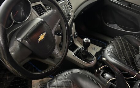 Chevrolet Cruze II, 2011 год, 330 000 рублей, 3 фотография