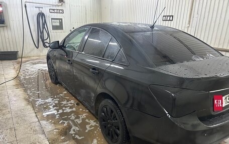 Chevrolet Cruze II, 2011 год, 330 000 рублей, 5 фотография