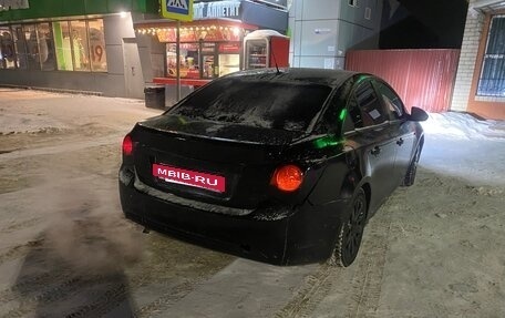 Chevrolet Cruze II, 2011 год, 330 000 рублей, 9 фотография