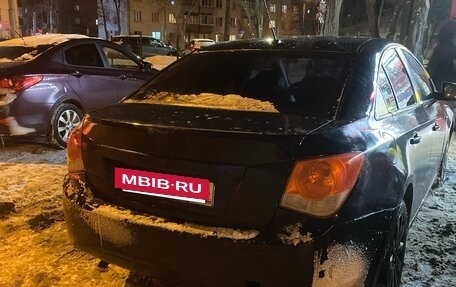 Chevrolet Cruze II, 2011 год, 330 000 рублей, 10 фотография