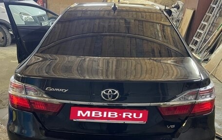 Toyota Camry, 2017 год, 2 250 000 рублей, 2 фотография
