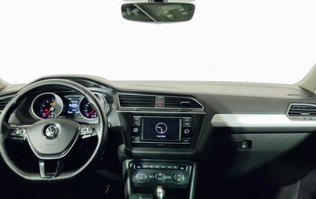 Volkswagen Tiguan II, 2017 год, 1 900 000 рублей, 7 фотография