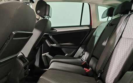 Volkswagen Tiguan II, 2017 год, 1 900 000 рублей, 10 фотография