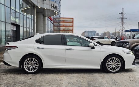 Toyota Camry, 2021 год, 2 990 000 рублей, 7 фотография