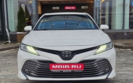 Toyota Camry, 2021 год, 2 990 000 рублей, 2 фотография