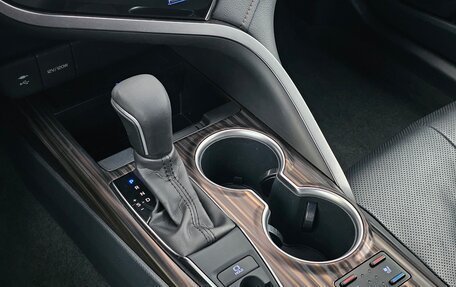 Toyota Camry, 2021 год, 2 990 000 рублей, 25 фотография