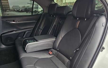 Toyota Camry, 2021 год, 2 990 000 рублей, 29 фотография