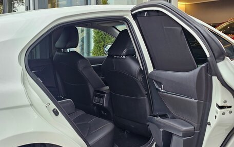 Toyota Camry, 2021 год, 2 990 000 рублей, 30 фотография