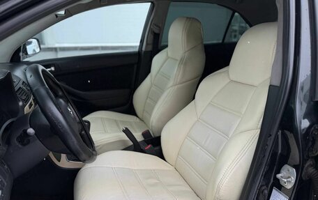 Toyota Avensis III рестайлинг, 2006 год, 530 000 рублей, 12 фотография