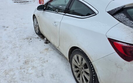 Opel Astra J, 2014 год, 800 000 рублей, 1 фотография