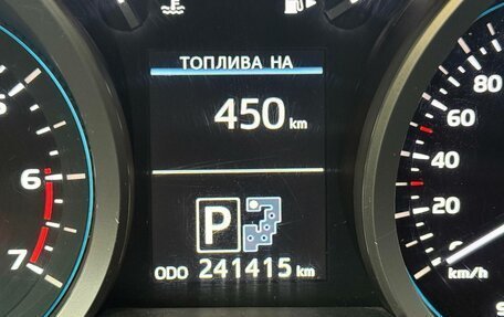 Toyota Land Cruiser 200, 2013 год, 3 880 000 рублей, 10 фотография