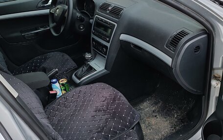 Skoda Octavia, 2010 год, 835 000 рублей, 2 фотография