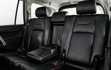 Toyota Land Cruiser Prado 150 рестайлинг 2, 2021 год, 6 699 000 рублей, 26 фотография