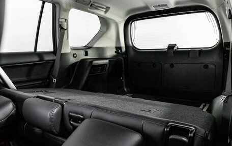 Toyota Land Cruiser Prado 150 рестайлинг 2, 2021 год, 6 699 000 рублей, 28 фотография