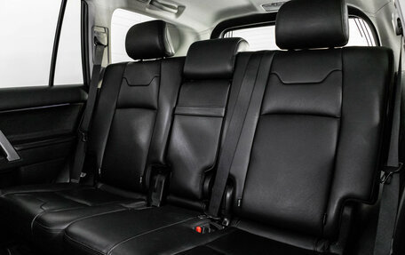 Toyota Land Cruiser Prado 150 рестайлинг 2, 2021 год, 6 699 000 рублей, 25 фотография