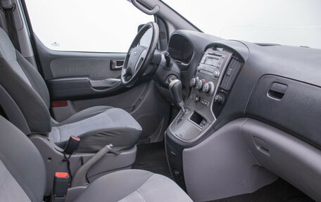 Hyundai H-1 II рестайлинг, 2015 год, 1 820 000 рублей, 7 фотография