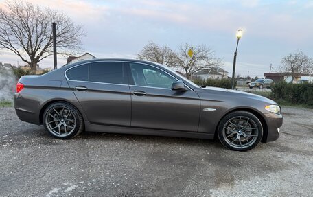 BMW 5 серия, 2011 год, 1 690 000 рублей, 3 фотография