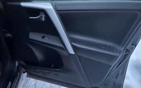 Toyota RAV4, 2014 год, 2 200 000 рублей, 16 фотография