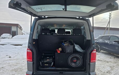 Volkswagen Caravelle T6 рестайлинг, 2016 год, 3 700 000 рублей, 4 фотография