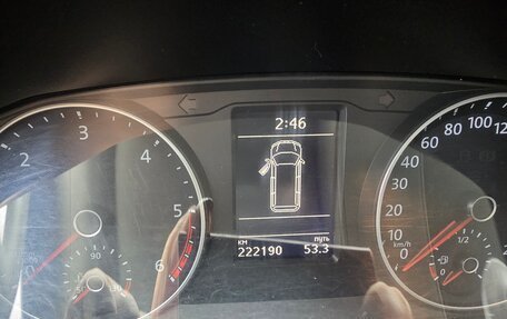 Volkswagen Caravelle T6 рестайлинг, 2016 год, 3 700 000 рублей, 16 фотография