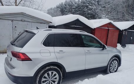 Volkswagen Tiguan II, 2017 год, 2 100 000 рублей, 9 фотография