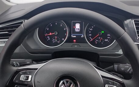 Volkswagen Tiguan II, 2017 год, 2 100 000 рублей, 12 фотография