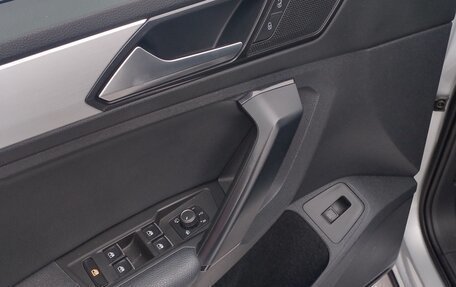 Volkswagen Tiguan II, 2017 год, 2 100 000 рублей, 14 фотография